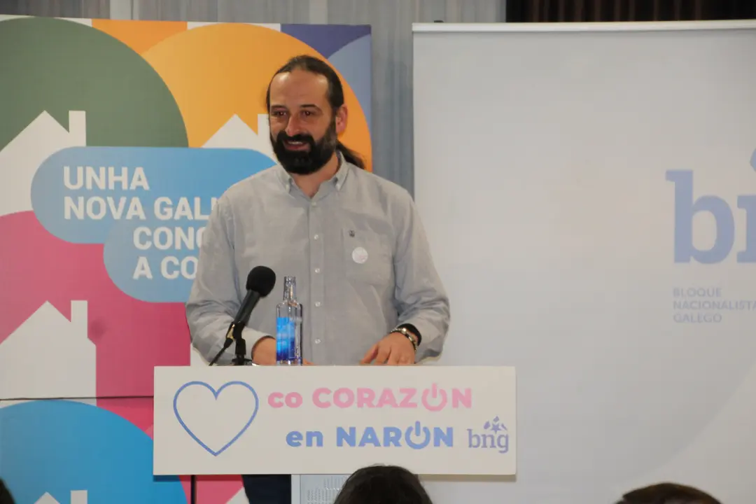 <strong><span style="font-size:14px;">O pasado d&iacute;a 27 de xaneiro tivemos o acto de presentaci&oacute;n da nosa candidata &aacute; alcald&iacute;a, Olaia Ledo, nas vindeiras elecci&oacute;ns municipais do mes de maio. Estivo acompa&ntilde;ada por Geno Carballeira, concelleiro, e pola portavoz nacional, Ana Pont&oacute;n, adem&aacute;is dxs compa&ntilde;eirxs que forman o primeiro tramo da nosa candidatura, Bea Mosquera, Manu Teijeiro, Carlos Gonz&aacute;lez, Dolores Prieto e Nicol&aacute;s Manso.</span></strong>