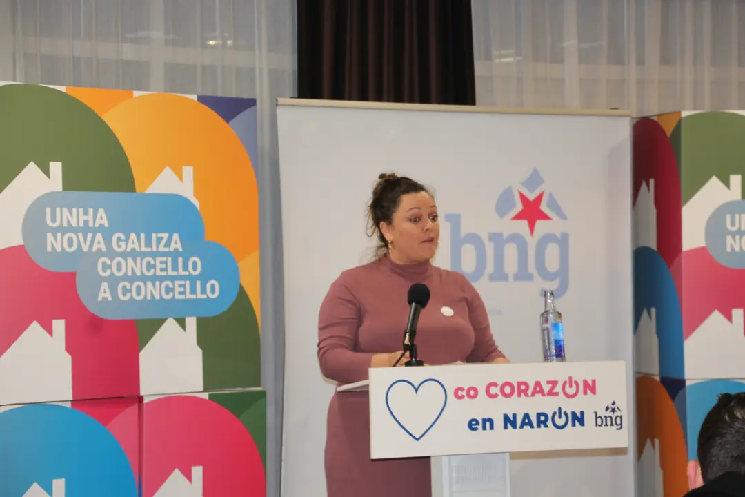 <strong><span style="font-size:14px;">O pasado d&iacute;a 27 de xaneiro tivemos o acto de presentaci&oacute;n da nosa candidata &aacute; alcald&iacute;a, Olaia Ledo, nas vindeiras elecci&oacute;ns municipais do mes de maio. Estivo acompa&ntilde;ada por Geno Carballeira, concelleiro, e pola portavoz nacional, Ana Pont&oacute;n, adem&aacute;is dxs compa&ntilde;eirxs que forman o primeiro tramo da nosa candidatura, Bea Mosquera, Manu Teijeiro, Carlos Gonz&aacute;lez, Dolores Prieto e Nicol&aacute;s Manso.</span></strong>