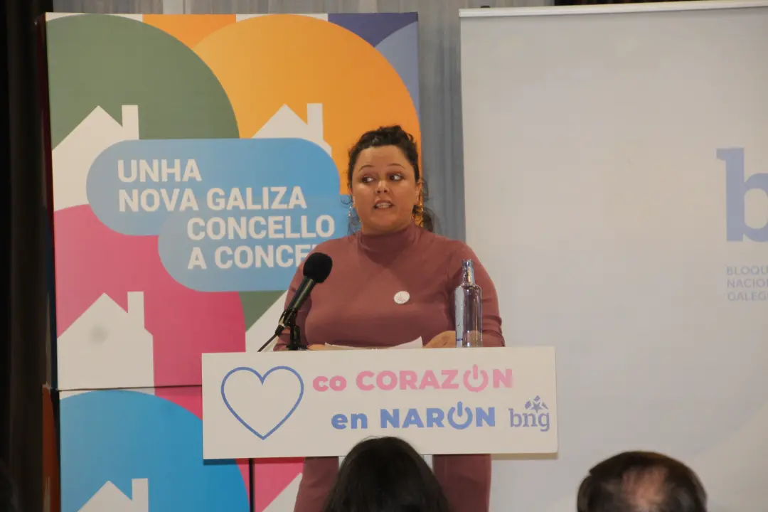 <strong><span style="font-size:14px;">O pasado d&iacute;a 27 de xaneiro tivemos o acto de presentaci&oacute;n da nosa candidata &aacute; alcald&iacute;a, Olaia Ledo, nas vindeiras elecci&oacute;ns municipais do mes de maio. Estivo acompa&ntilde;ada por Geno Carballeira, concelleiro, e pola portavoz nacional, Ana Pont&oacute;n, adem&aacute;is dxs compa&ntilde;eirxs que forman o primeiro tramo da nosa candidatura, Bea Mosquera, Manu Teijeiro, Carlos Gonz&aacute;lez, Dolores Prieto e Nicol&aacute;s Manso.</span></strong>