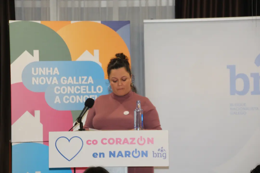 <strong><span style="font-size:14px;">O pasado d&iacute;a 27 de xaneiro tivemos o acto de presentaci&oacute;n da nosa candidata &aacute; alcald&iacute;a, Olaia Ledo, nas vindeiras elecci&oacute;ns municipais do mes de maio. Estivo acompa&ntilde;ada por Geno Carballeira, concelleiro, e pola portavoz nacional, Ana Pont&oacute;n, adem&aacute;is dxs compa&ntilde;eirxs que forman o primeiro tramo da nosa candidatura, Bea Mosquera, Manu Teijeiro, Carlos Gonz&aacute;lez, Dolores Prieto e Nicol&aacute;s Manso.</span></strong>