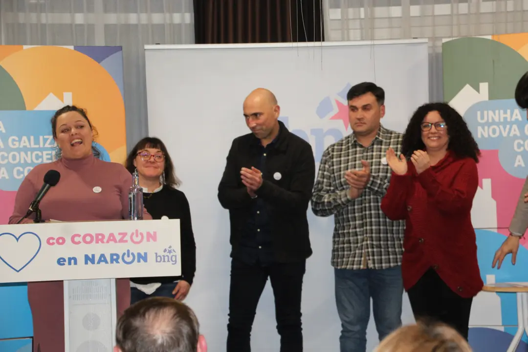 <strong><span style="font-size:14px;">O pasado d&iacute;a 27 de xaneiro tivemos o acto de presentaci&oacute;n da nosa candidata &aacute; alcald&iacute;a, Olaia Ledo, nas vindeiras elecci&oacute;ns municipais do mes de maio. Estivo acompa&ntilde;ada por Geno Carballeira, concelleiro, e pola portavoz nacional, Ana Pont&oacute;n, adem&aacute;is dxs compa&ntilde;eirxs que forman o primeiro tramo da nosa candidatura, Bea Mosquera, Manu Teijeiro, Carlos Gonz&aacute;lez, Dolores Prieto e Nicol&aacute;s Manso.</span></strong>