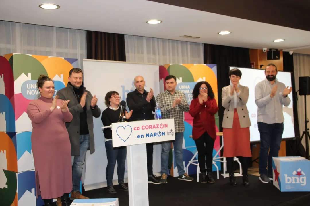 <strong><span style="font-size:14px;">O pasado d&iacute;a 27 de xaneiro tivemos o acto de presentaci&oacute;n da nosa candidata &aacute; alcald&iacute;a, Olaia Ledo, nas vindeiras elecci&oacute;ns municipais do mes de maio. Estivo acompa&ntilde;ada por Geno Carballeira, concelleiro, e pola portavoz nacional, Ana Pont&oacute;n, adem&aacute;is dxs compa&ntilde;eirxs que forman o primeiro tramo da nosa candidatura, Bea Mosquera, Manu Teijeiro, Carlos Gonz&aacute;lez, Dolores Prieto e Nicol&aacute;s Manso.</span></strong>